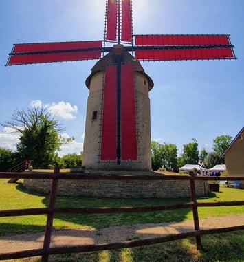Visite du moulin à vent Les Éventées
