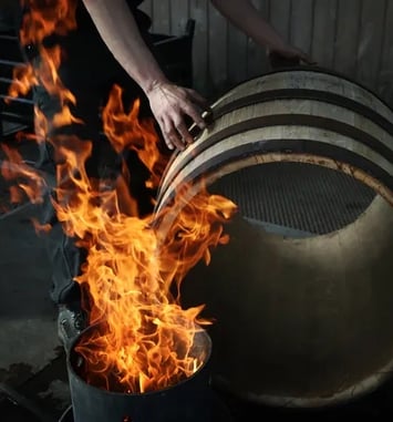 Découvrez le métier de tonnelier artisanal