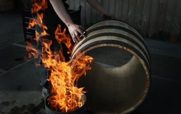 Découvrez le métier de tonnelier artisanal