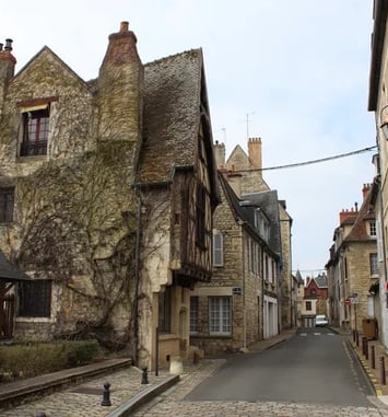 Rallye patrimoine: Nevers et Cluny, balade au Moyen-Âge