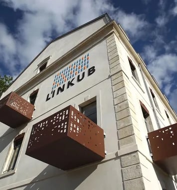 Visite guidée de L'INKUB, ancienne caserne militaire