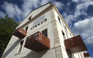 Visite guidée de L'INKUB, ancienne caserne militaire