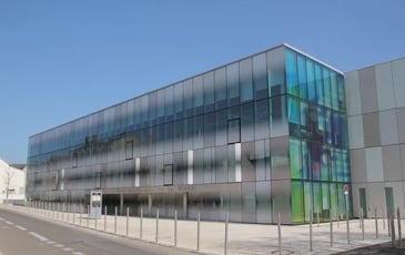 Derrière les murs des Archives